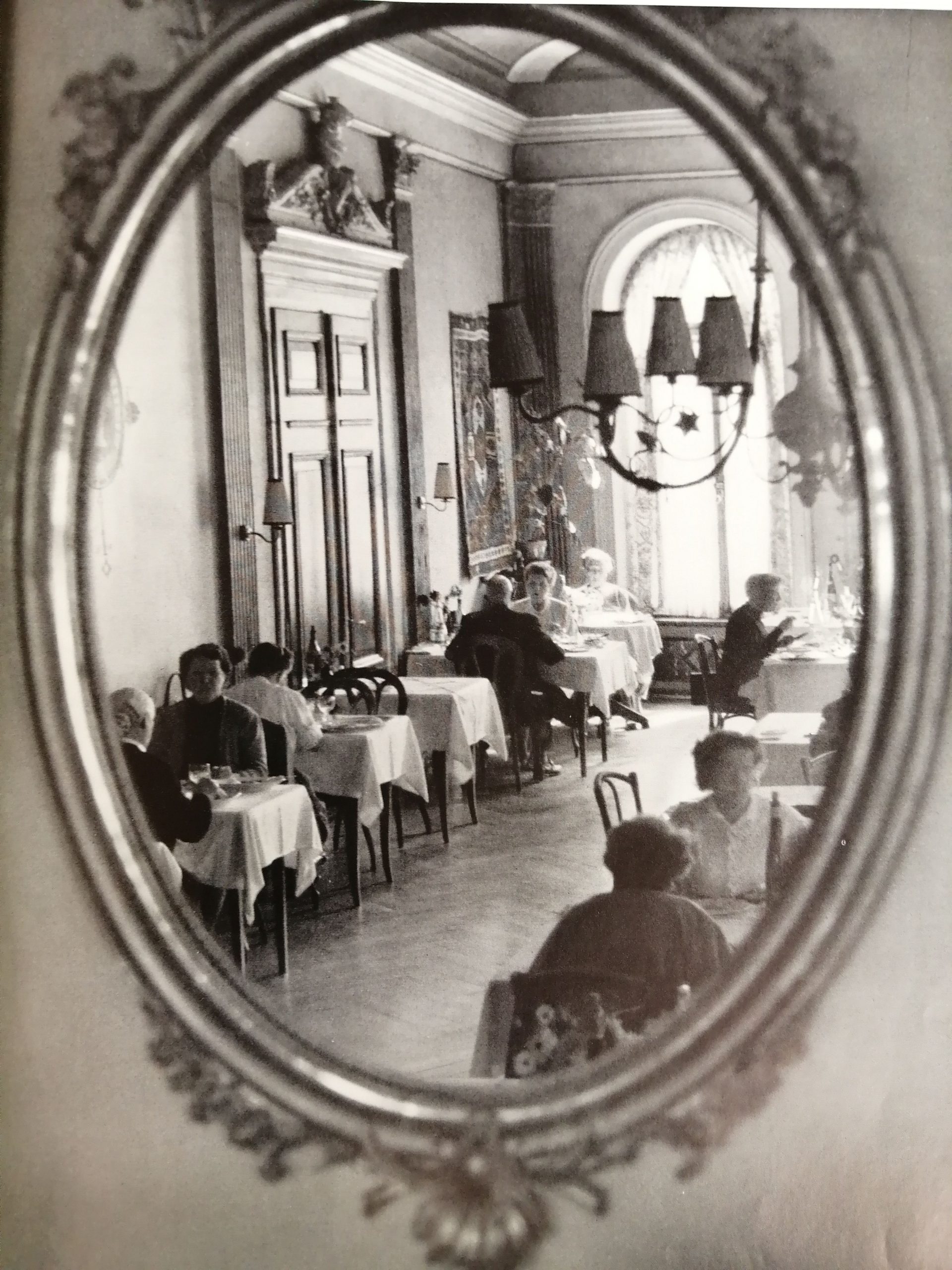 Kurleben - ein Blick in den Speisesaal, zweite Hälfte des 20 Jahrhunderts; Archiv Hotel Blume.